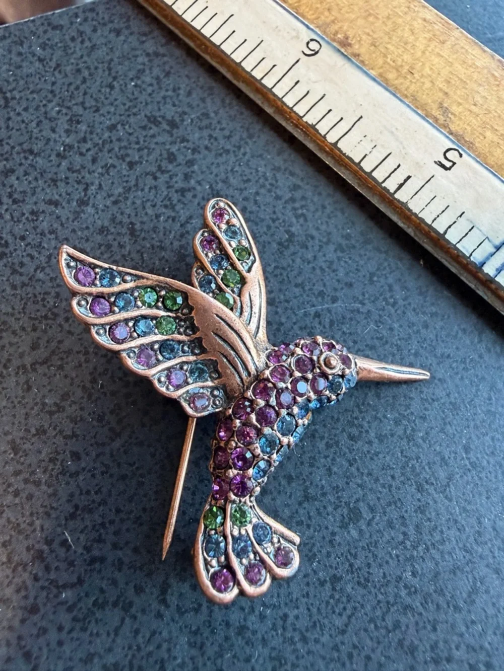 Hummingbird Brooch Pin, Multicolor‎ Rhinestone Pavé crystals with Filigree back